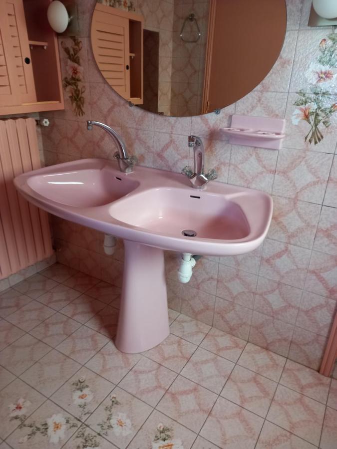 فيلا Saint-Urbain في Gite Le Plessis المظهر الخارجي الصورة